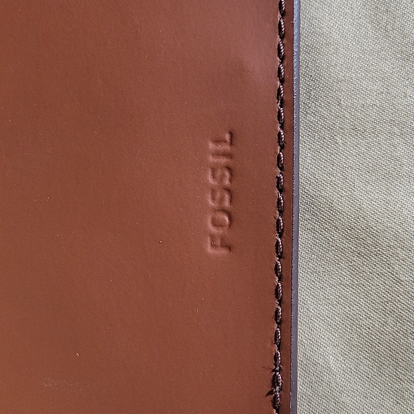 Fossil pouch - Picture 2 of 4